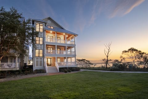 Sunset Island 8 Beach Side Mews Exterior
