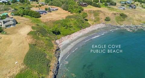 Eagle Cove Lookout is just steps away from beautiful Eagle Cove Beach