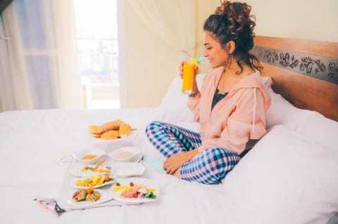City Single Room | Egyptian cotton sheets, premium bedding, minibar, in-room safe