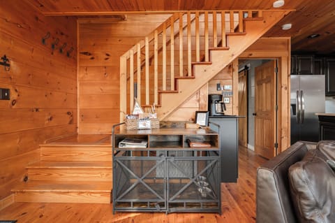 Crate and dog bowls available