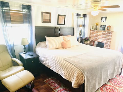 Master Bedroom has a king size bed , also has a 24 inch smart TV in bedroom 