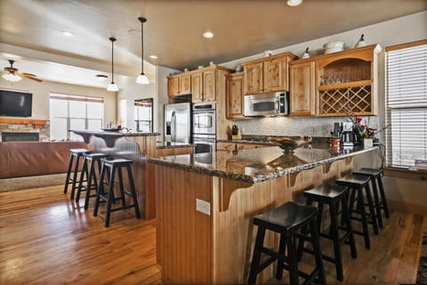Kitchen Island and Bar
