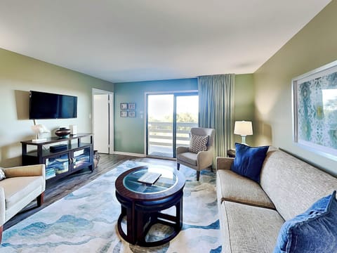 Welcome to Lighthouse Point 15A - Beachfront Living w/ Partial Bay Views