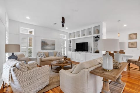 First Floor: Living Area