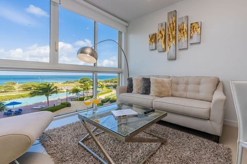 Living room w/ sofa bed
