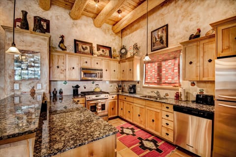 House (2 Bedrooms) | Property amenity