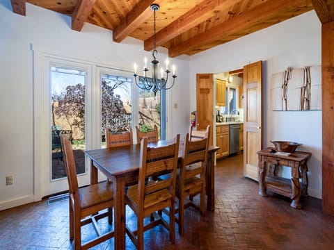 House (2 Bedrooms) | Property amenity
