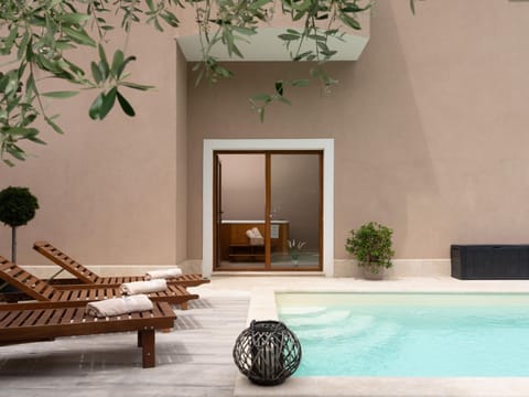 Villa | Pool | Indoor pool, outdoor pool