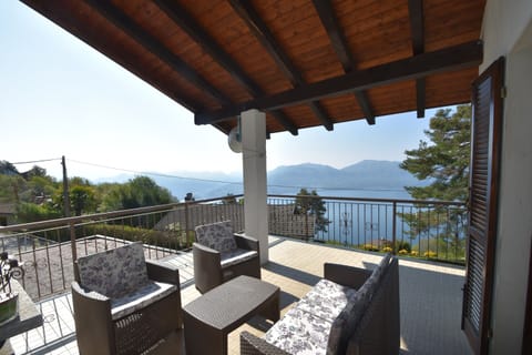 House | Balcony