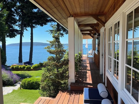 RARE up-close WESTERLY oceanfront  on beautiful Orcas Island