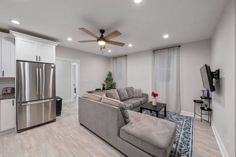 44" smart TV equipped with Netflix, Hulu, Roku, and Disney +!