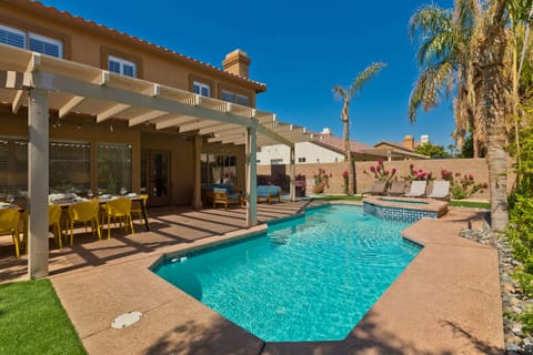 Welcome to Lush Desert Living