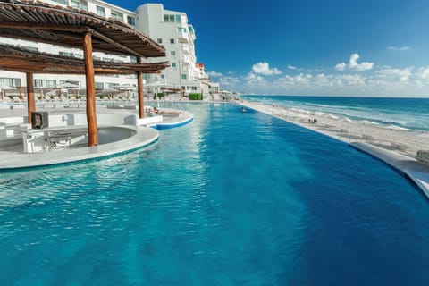 Poolside bar