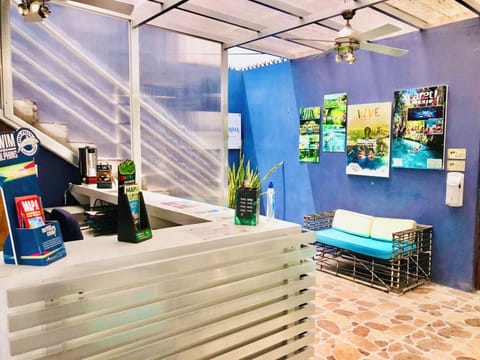 Room, 1 Bedroom, Smoking | Living area