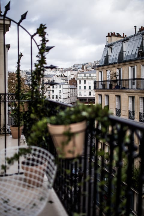 Pigalle 21 | City view