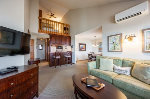 3 Bedroom 2 Bath Water View, King/Queen/Queen | Living area | Flat-screen TV, DVD player