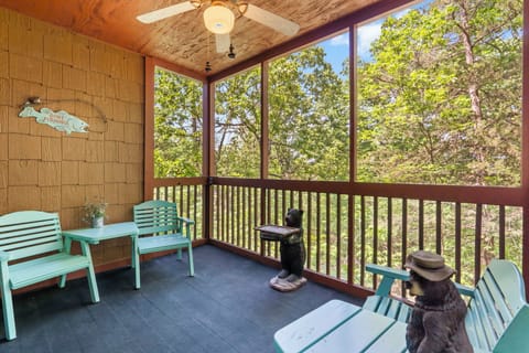 Private, Screened-in Balcony