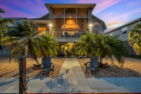 Sunsets in paradise!