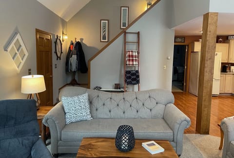 Looking into the Front Entryway