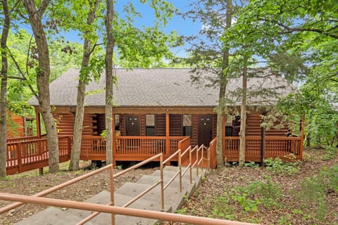 Cabin Entry Way Includes Steps