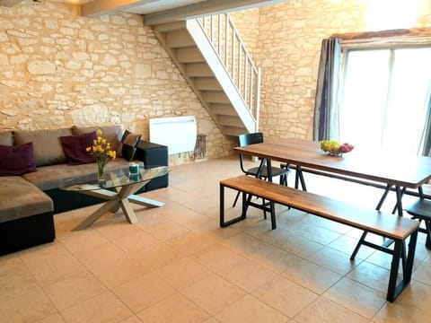 Family Cottage, Courtyard View | Lounge