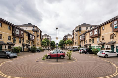 Apartment (1 Bedroom) | Street view