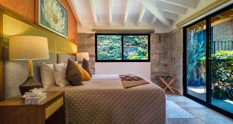 Family Villa, Private Pool, Mountain View | Egyptian cotton sheets, premium bedding, down comforters, pillowtop beds