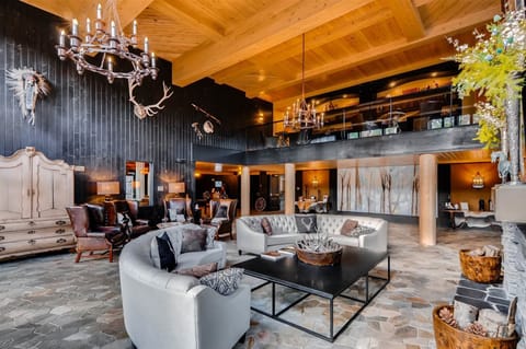 Condo (Breck_BlueSky_606) | Interior