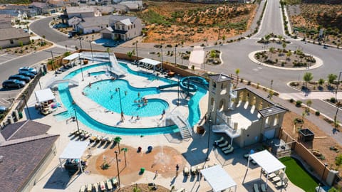 Escondido Community pool with waterslide