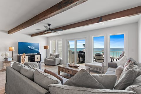 Welcome to Little House on the Beach