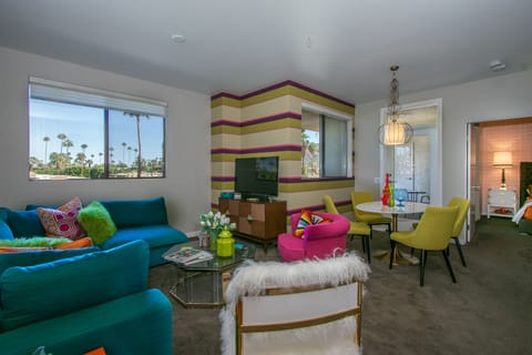 BiltmoreMod - Living Room