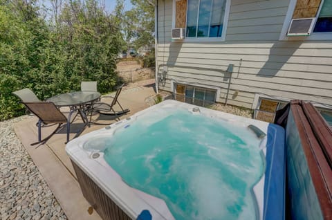 Dive into relaxation! Our hot tub awaits, promising rejuvenation and serenity beneath the open sky. Your private escape, just steps away. 🌊✨ #HotTubHaven #BackyardRetreat