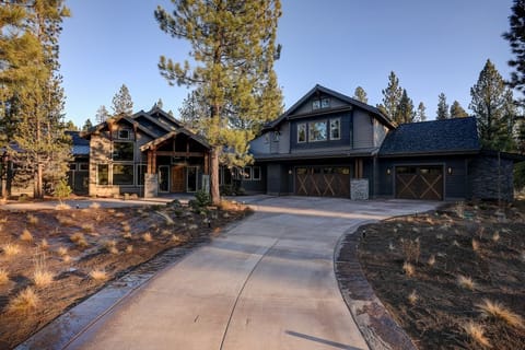 56671 Sunstone Loop-69