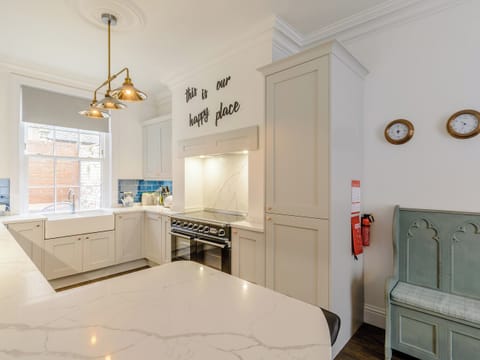 Kitchen | Victoria Square, Whitby