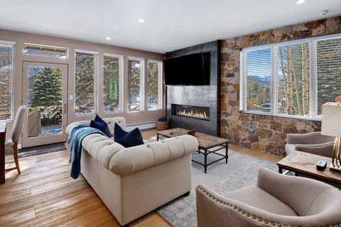 Condo, 3 Bedrooms | Living area | Smart TV