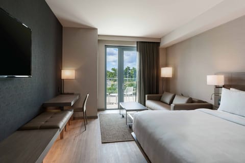 In-room safe, desk, laptop workspace, iron/ironing board