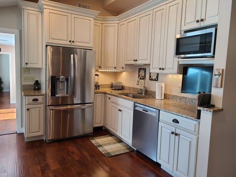 Stainless steel and granite counter tops and new appliances