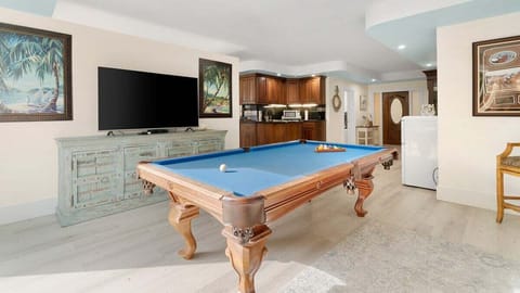 Living Area with Pool Table - Ground Floor