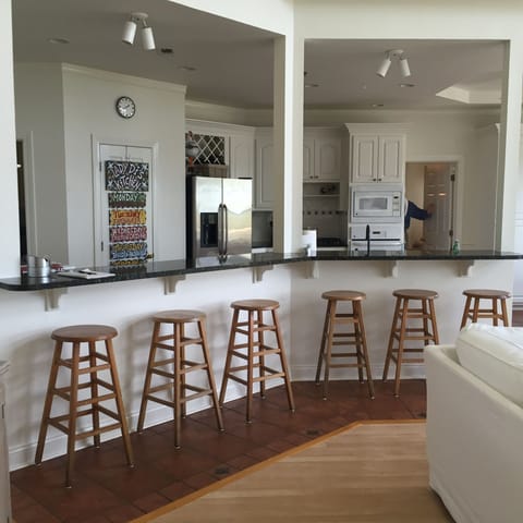 Kitchen and breakfast bar off the Great Room 