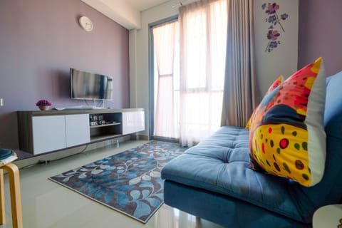 Room | Living area | TV