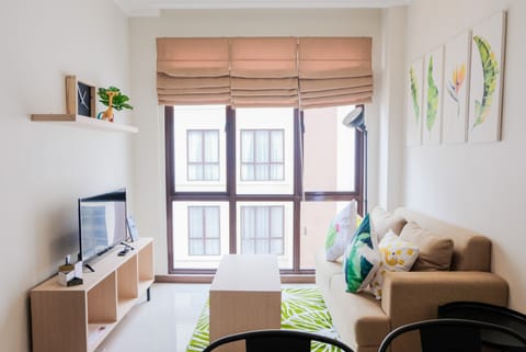 Room | Living area | TV