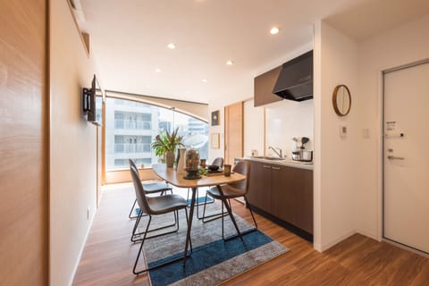 Apartment | Living area | Flat-screen TV