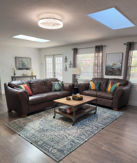 Comfortable living room 