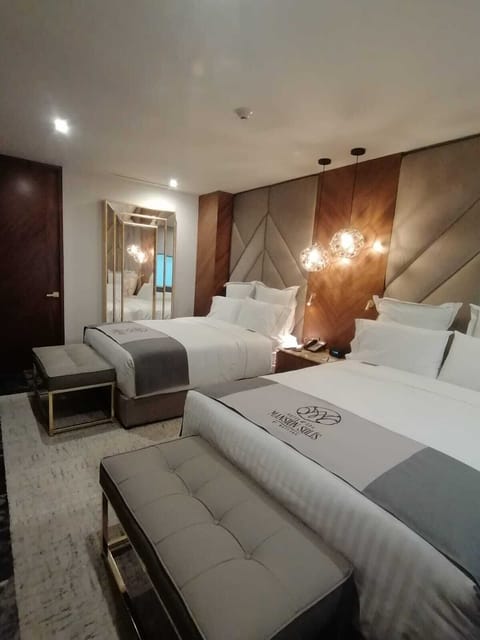 Down comforters, minibar, in-room safe, desk