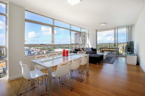 Dining/living/balcony