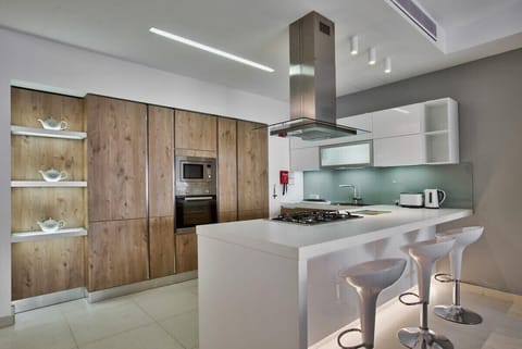 A fully equipped kitchen