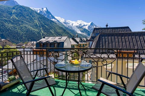 Le Paradis 28 has stunning Mont Blanc views