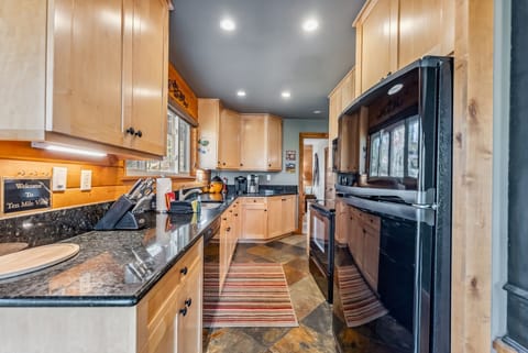 Kitchen: Well equipped kitchen, spacious countertops, ample cabinet space, drip coffee maker
