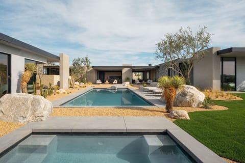 'Echo Estate' Architectural masterpiece w/ 4 suite House in Rancho Mirage