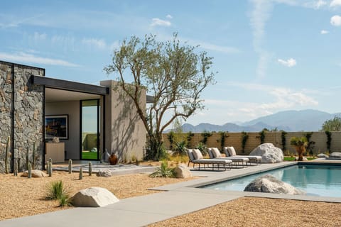 'Echo Estate' Architectural masterpiece w/ 4 suite House in Rancho Mirage